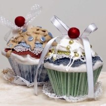 two-cupcake-card-WM-Ingvild-Bolme